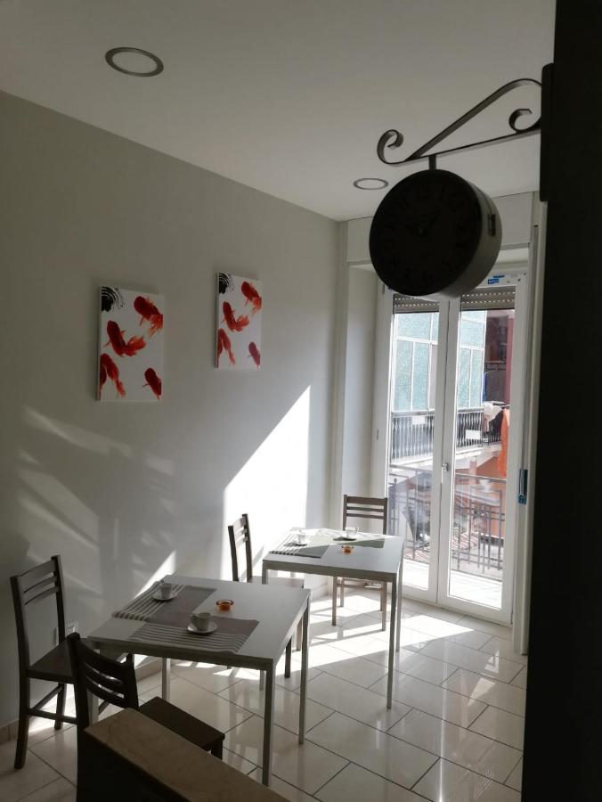 Binario 3 Bed and Breakfast Eboli Eksteriør billede